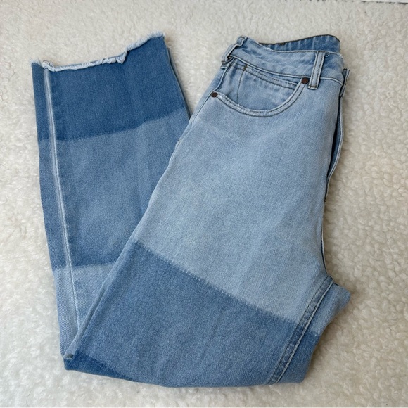 Billabong x Wrangler Patch It High Straight Jean - Picture 3 of 6